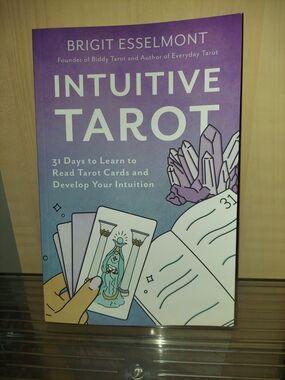 Brigit Esselmont Intuitive Tarot Book